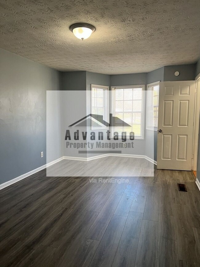 Building Photo - 9449 Cypress Ln