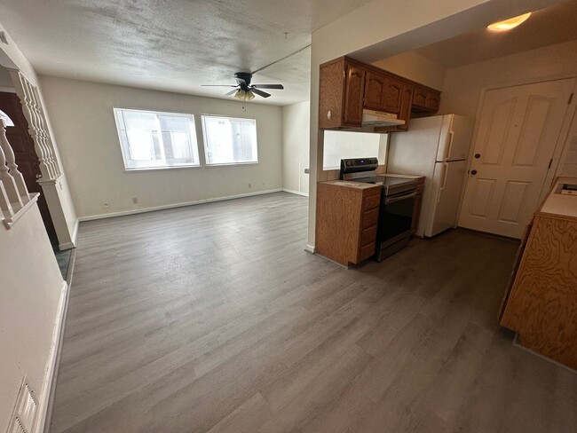 Building Photo - Water, Sewer, Garbage paid