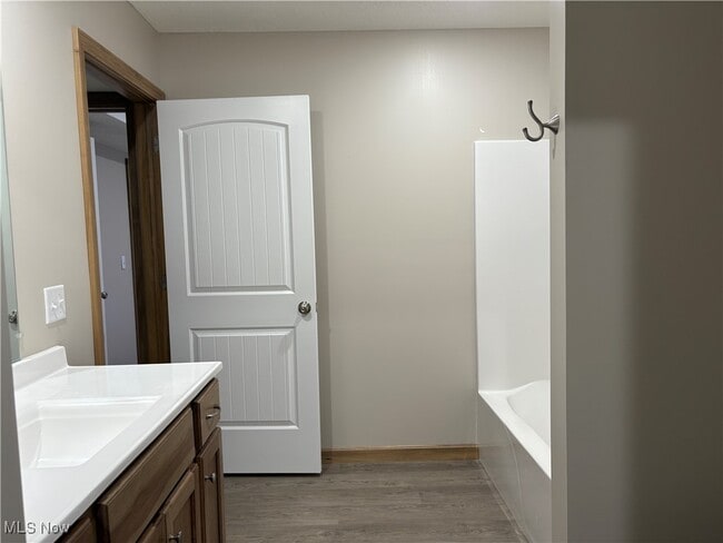 Building Photo - 430 2nd Dr NE