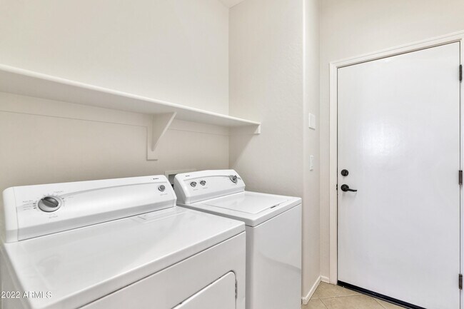 Building Photo - 40834 N Noble Hawk Way