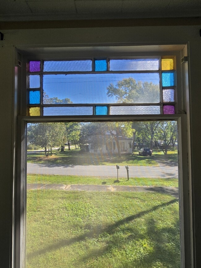 Building Photo - 505 Ave 2 NE