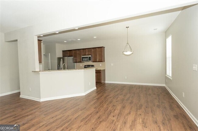 Building Photo - 369 Hardy Water Dr SE