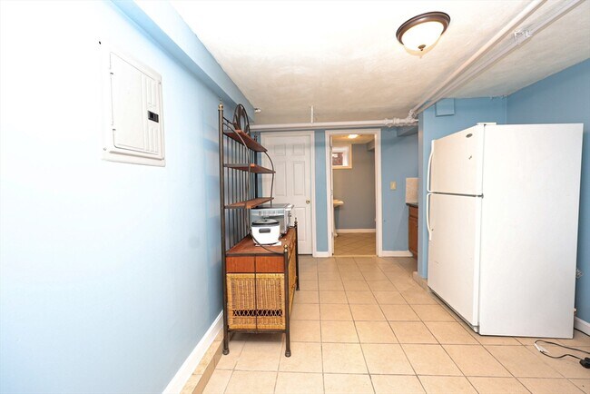 Building Photo - 23 Hudson St