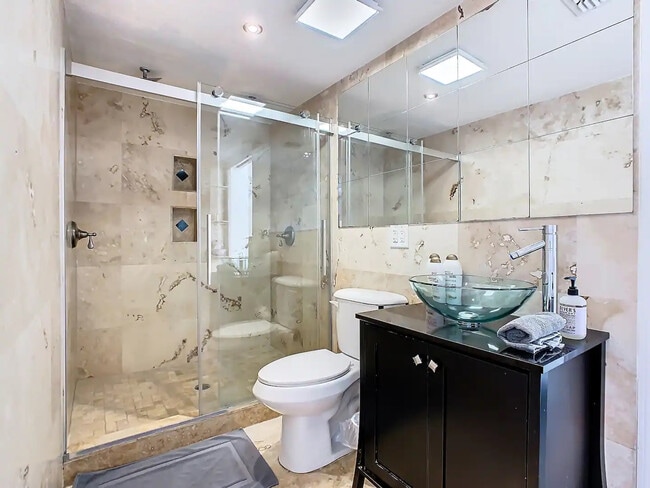 Building Photo - 1145 Troon Cir