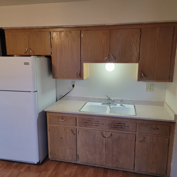 Building Photo - 1008 Mary St