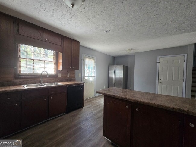 Building Photo - 6577 Ardmoor Dr