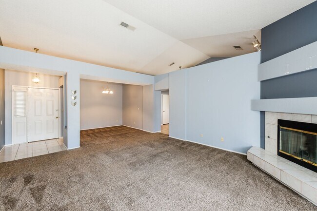 Building Photo - 1780 Yellowwood Dr