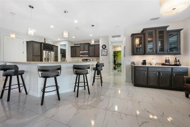 Building Photo - 1010 Mineo Dr