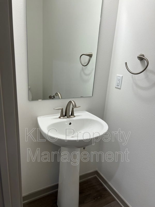 Building Photo - 1953 S Warrior Ln