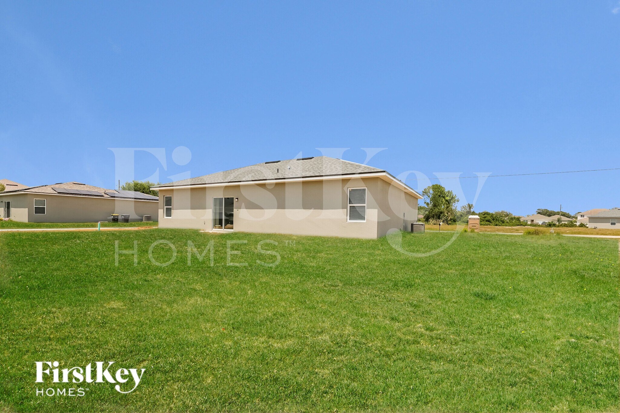 Building Photo - 650 Hudson Valley Dr