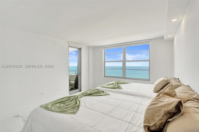 Building Photo - 5555 Collins Ave