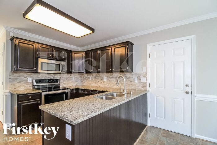 Building Photo - 5213 Pembrooke Forest Ct