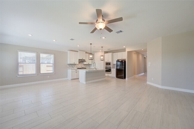 Building Photo - 11123 Santiago River Ln