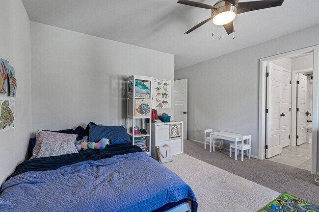 Building Photo - GORGEOUS TOWNHOME BUILT IN 2020 LOCATED IN A GATED COMMUNITY!