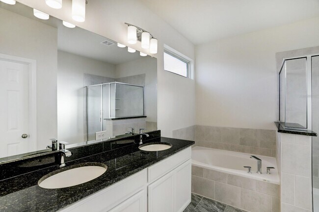 Building Photo - 3144 Founders Rock Dr