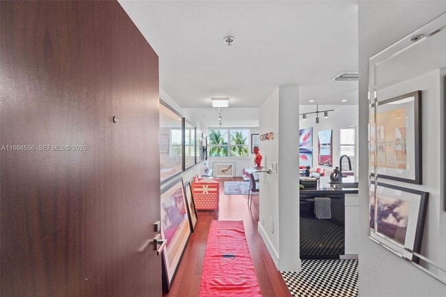 Building Photo - 650 West Ave