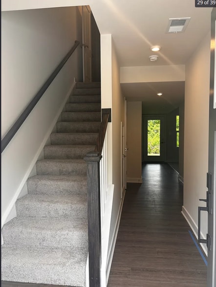 Building Photo - 1815 Bergerac Ct