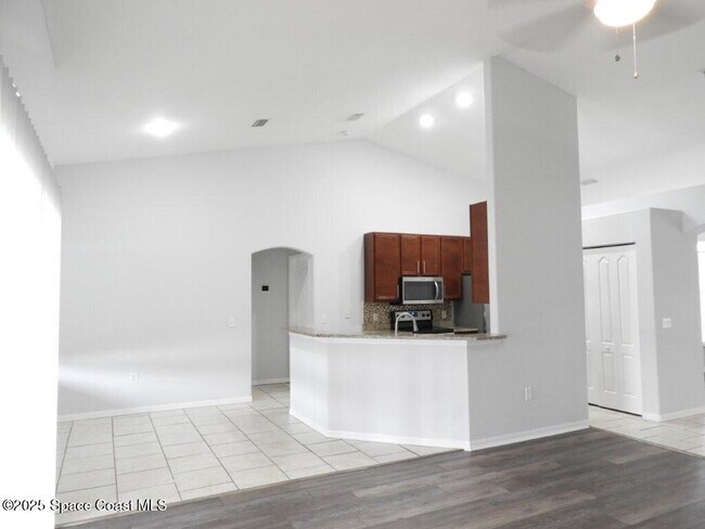 Building Photo - 1535 Heartwellville St NW