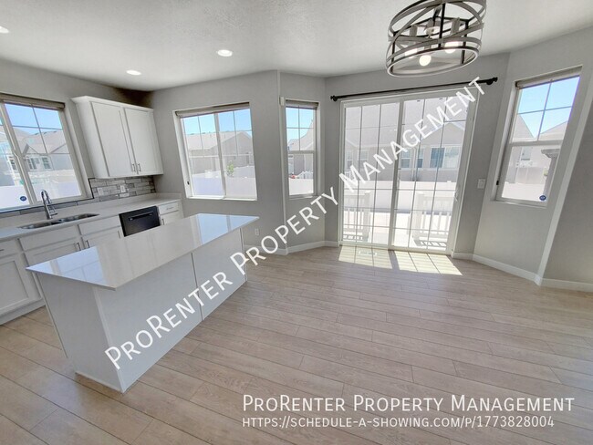 Building Photo - 1509 W 450 S