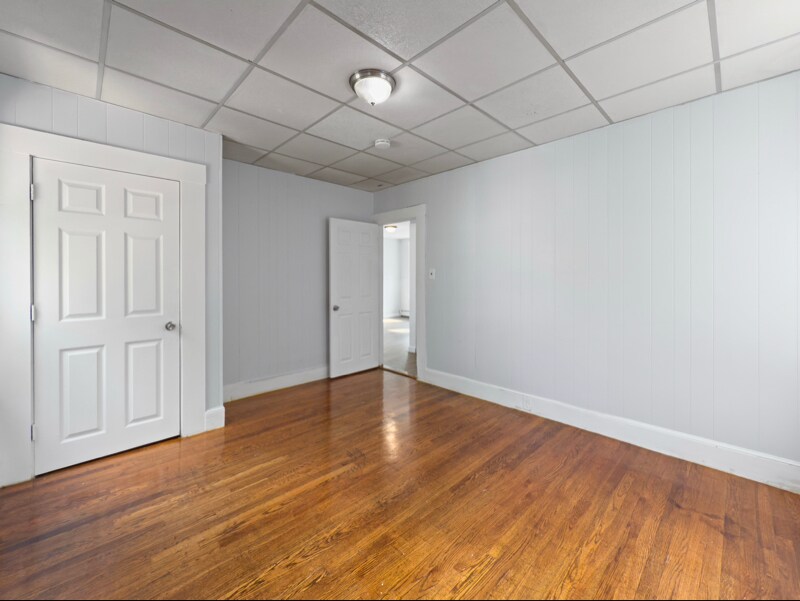 Building Photo - 29 Whitman St