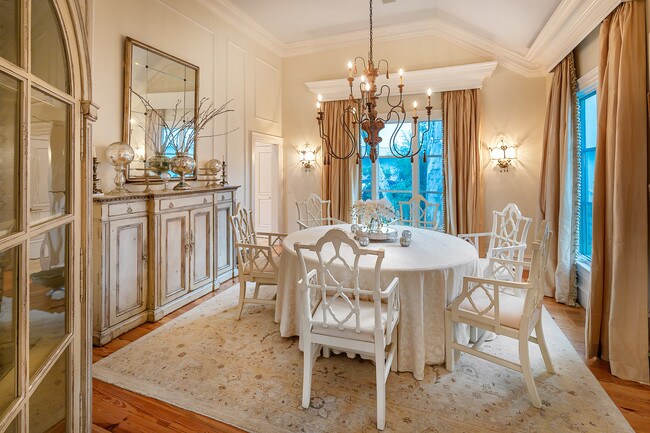 Building Photo - 525 S Westgate Ave