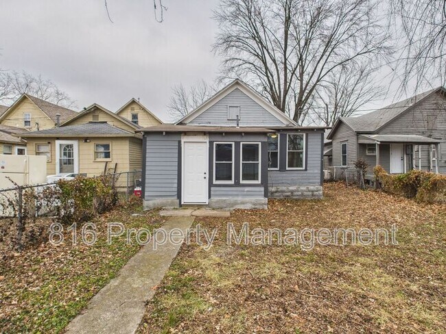 Building Photo - 411 Main St