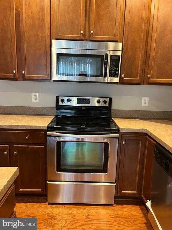 Building Photo - 53 Compound Cir