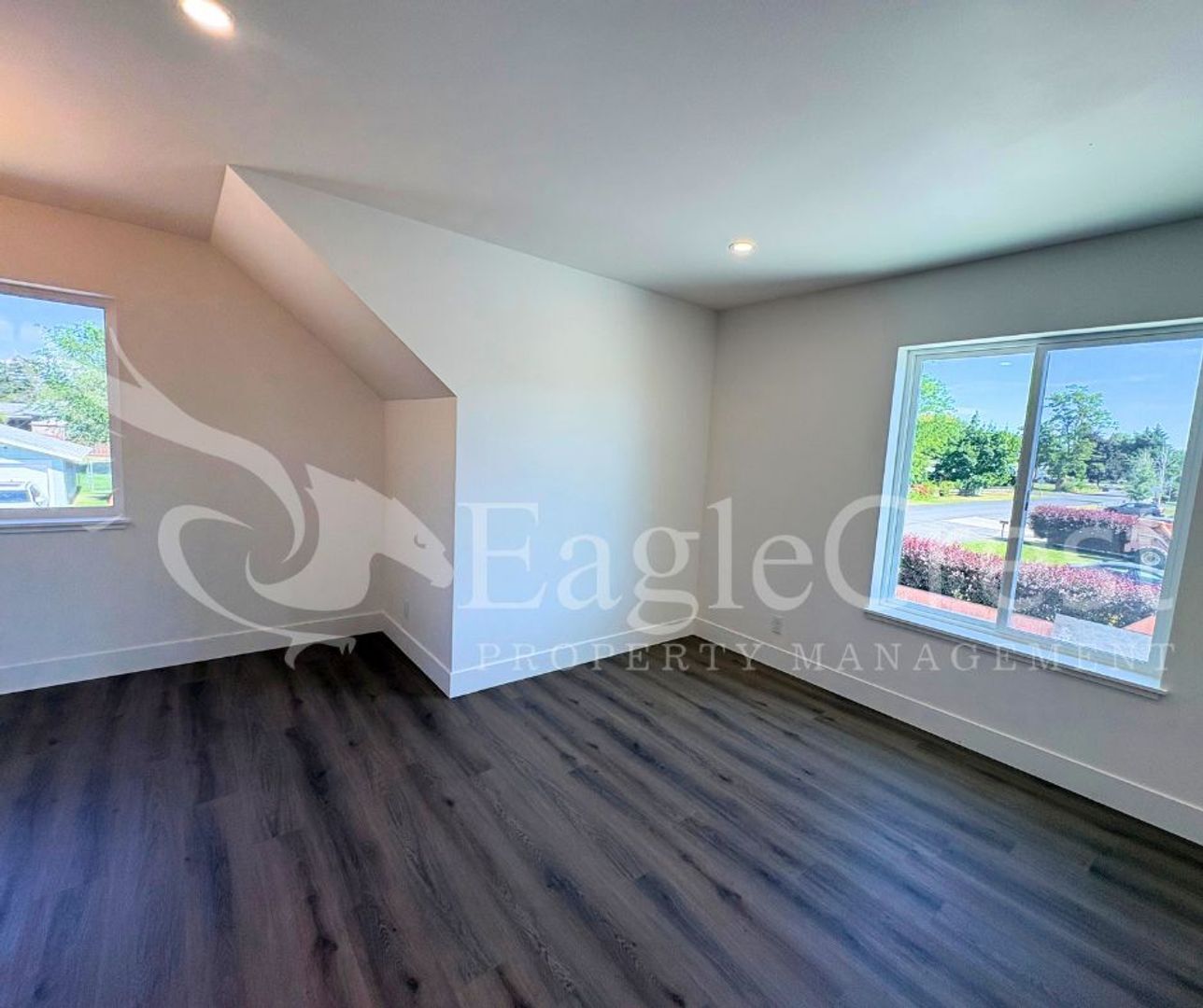 Building Photo - ANKENY