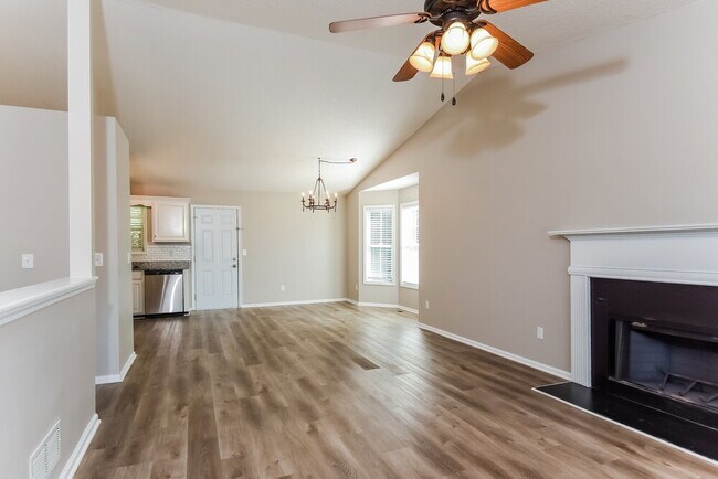 Building Photo - 304 Gun Range Rd