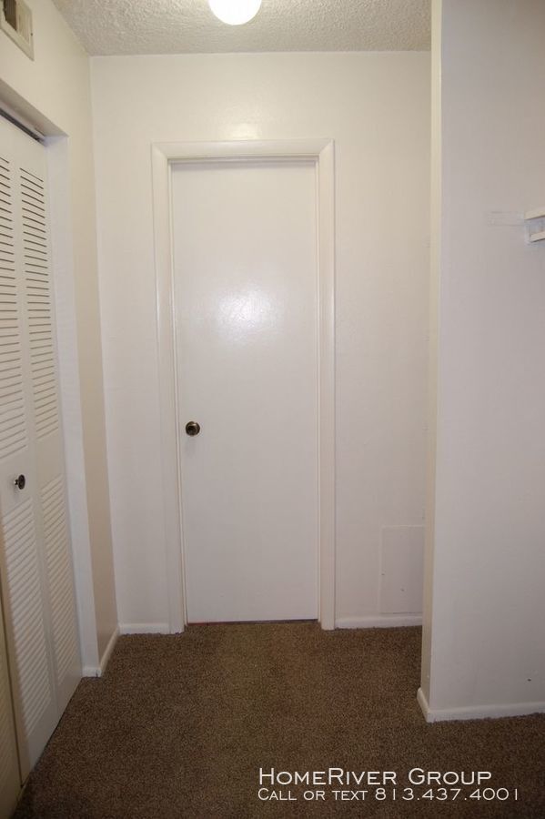 Building Photo - 1 Bedroom 1 Bath Condo in Coachman Creek