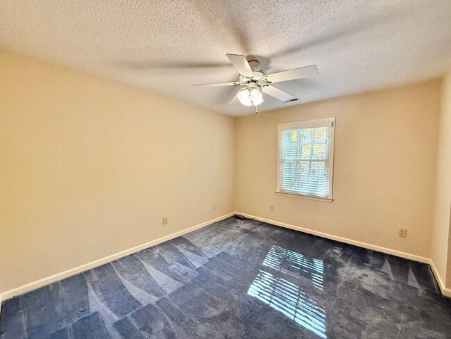 Building Photo - Exceptionally Located 3BD, 2.5BA Cary Home with Premier HOA Amenities