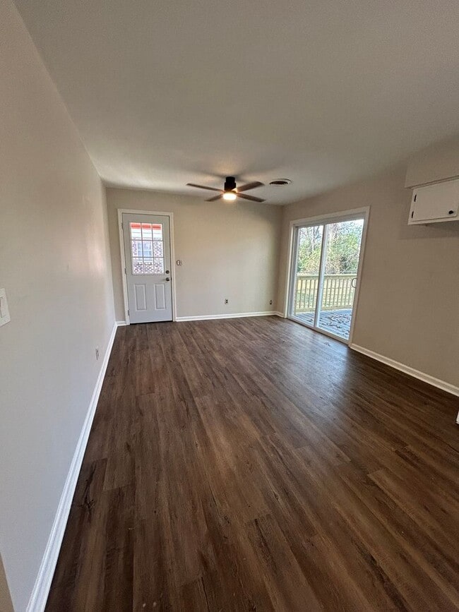 Building Photo - 115 Tisdale St