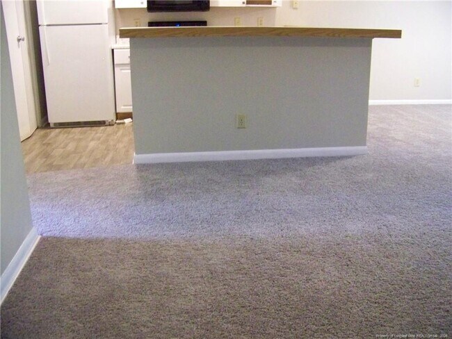 Building Photo - 1022 Brookhollow Dr