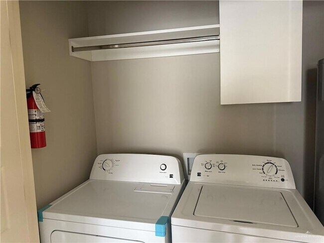 Building Photo - 3420 Golden Nugget