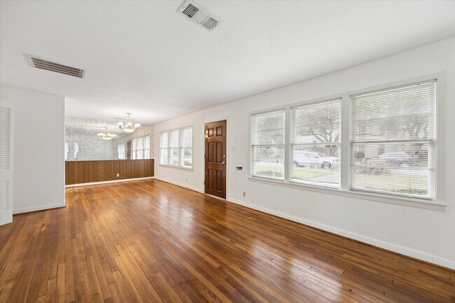 Building Photo - 4517 Park Ct