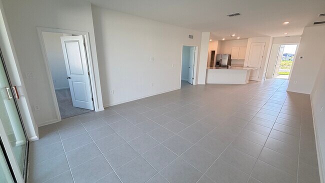 Building Photo - 5157 Green Belt Dr