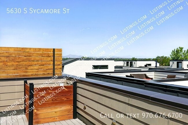Building Photo - 5630 S Sycamore St