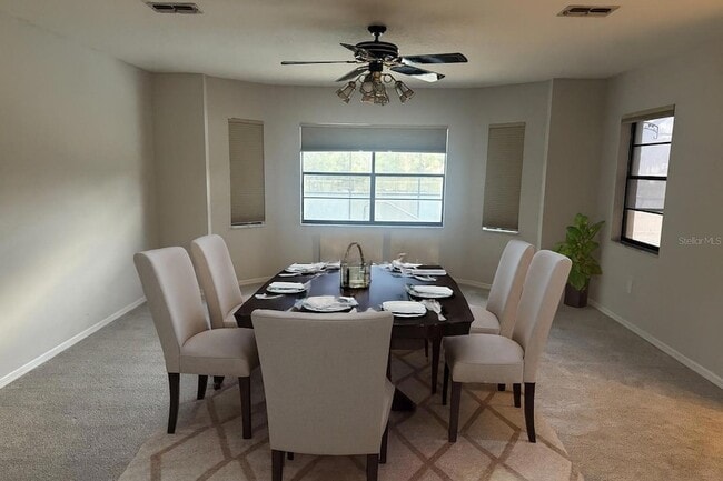 Building Photo - 8320 Sanden Dr