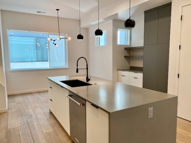 Building Photo - Available Now!! Newer Townhome in Sloans Lake West Colfax District * MOVE IN SPECIAL*