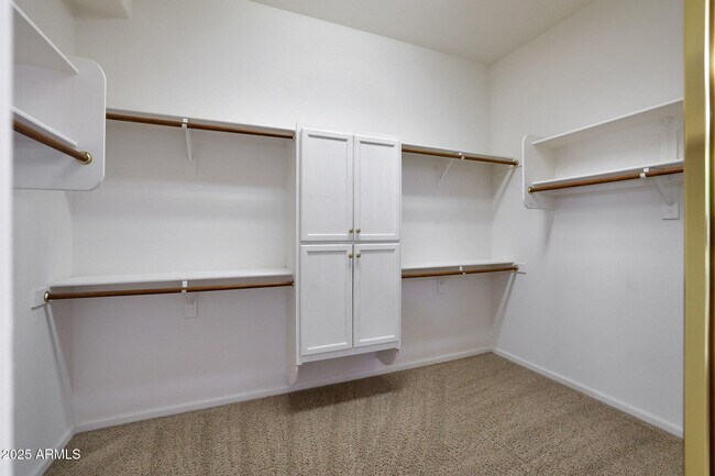 Building Photo - 21919 N 79th Ave