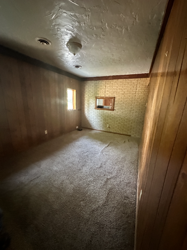 Building Photo - 4013 Caroline Ave