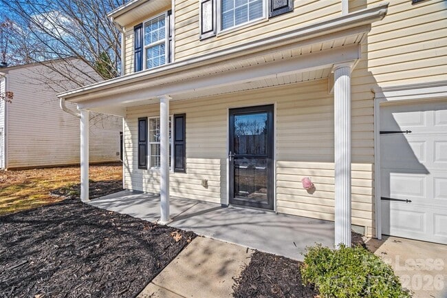 Building Photo - 1411 Swaying Branch Ln