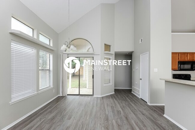 Building Photo - 2080 Palomino Trail