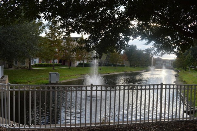 Building Photo - 10075 Gate Pkwy