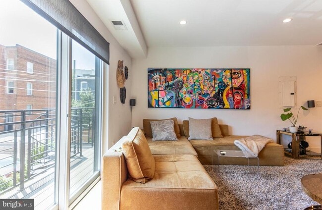 Building Photo - 1631 Montello Ave NE