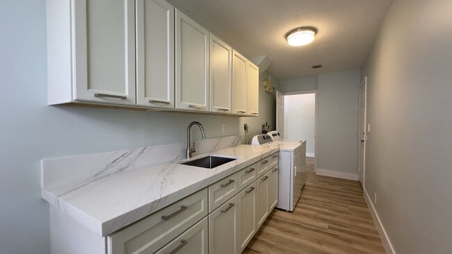 Building Photo - Beautiful 3BR/2BA Home in Wellington's Emerald Forest
