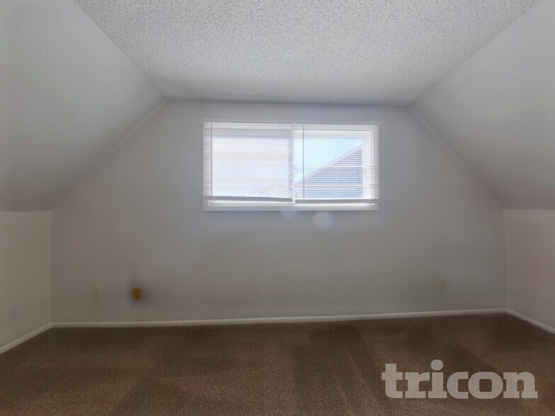 Building Photo - 3670 Renee Way