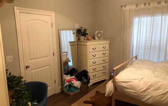 Building Photo - 4 bed/4.5 Bath