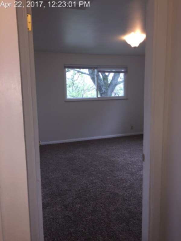 Building Photo - 4947 Charlemar Dr