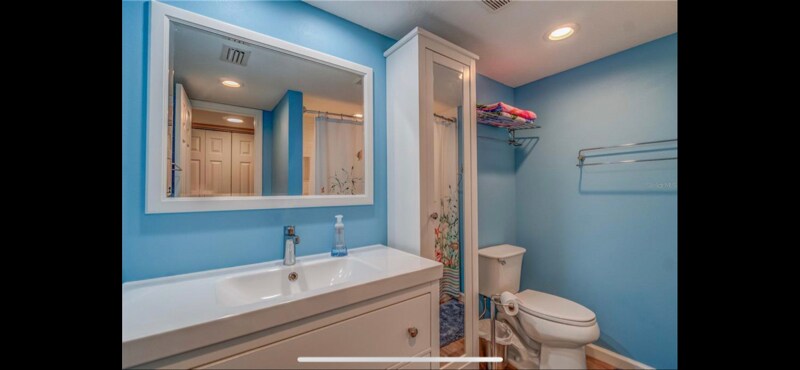 Building Photo - 4307 Gulf Dr